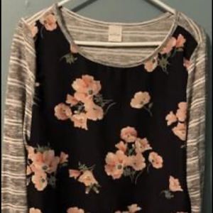 Long sleeve from stitch fix box 
Size Medium